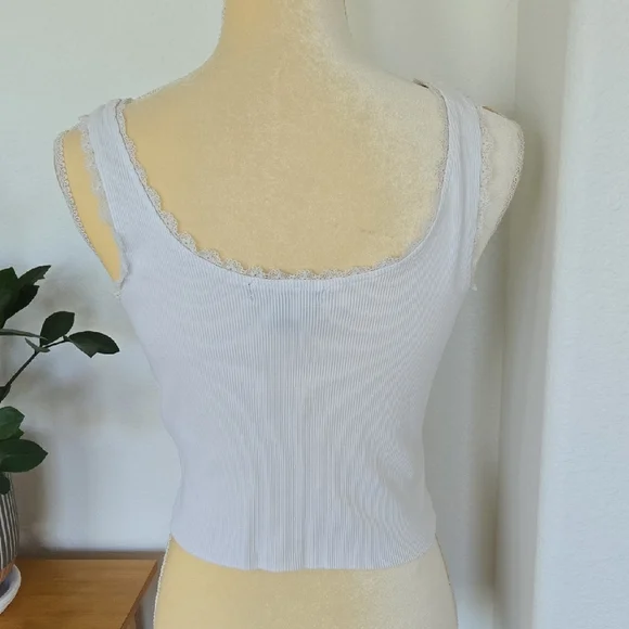 Forever 21 White Button-down Ribbed Top - Picture 4 of 7